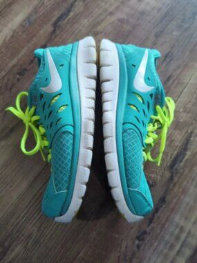 Nike Flex 2013 Run Women's Size 8 in Turquoise / Volt / White